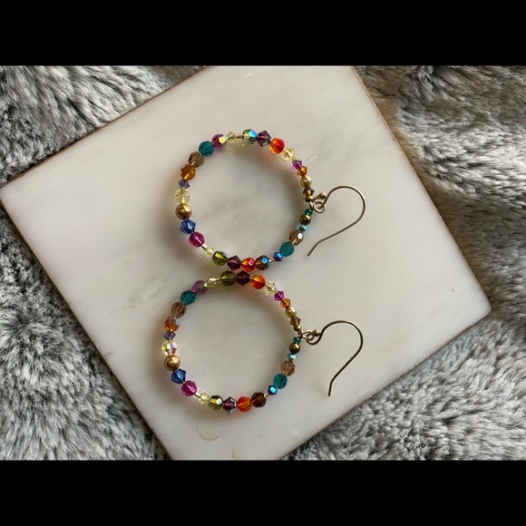 Rainbow colored glass bead hoops - Picture 3 of 6